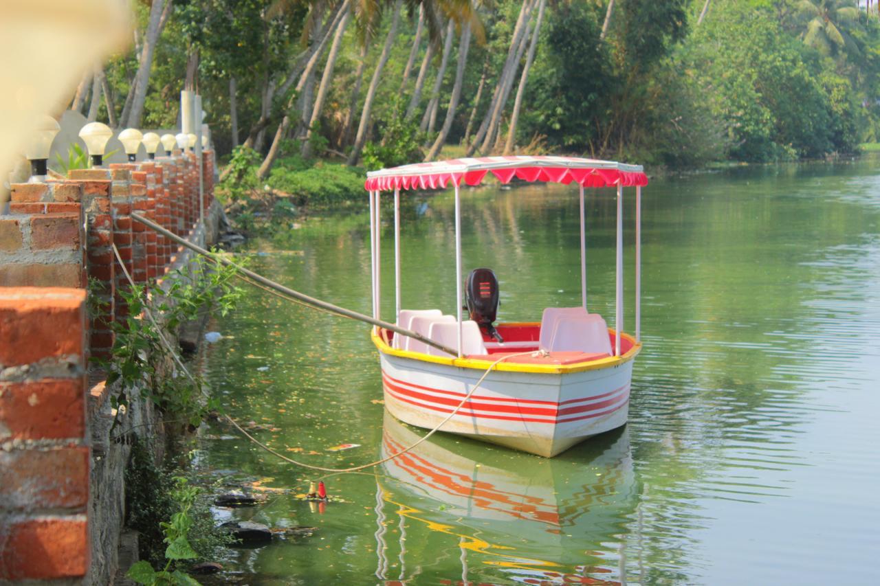 Travancore Island Resort 特里凡得琅 外观 照片